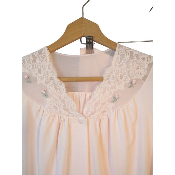 Women’s ShadowLine 2-Piece Nylon Pajama Set Light Pink Size 34 Short Sleeve - Picture 3 of 9